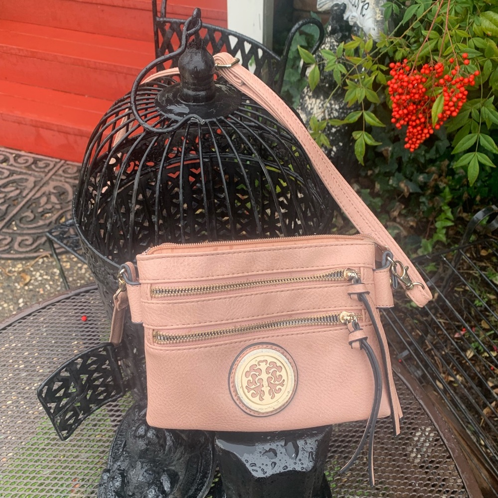 Desain crossbody and Matilda Jane cosmetic bag ,2for the price of one in pink - Picture 11 of 12